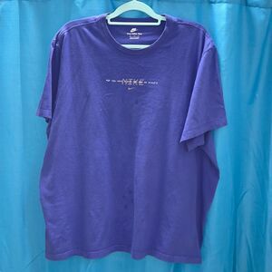 Nike T-shirt purple white gray